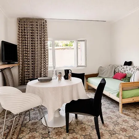 La Roseraie Grand 2 Pieces Terrasse Plages Port 8mn A Pied Lägenhet La Ciotat