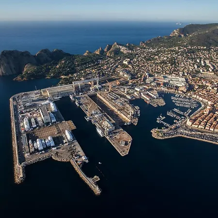 La Roseraie Joli 2 Pieces Terrasse Plages Port 8mn A Pied アパート *